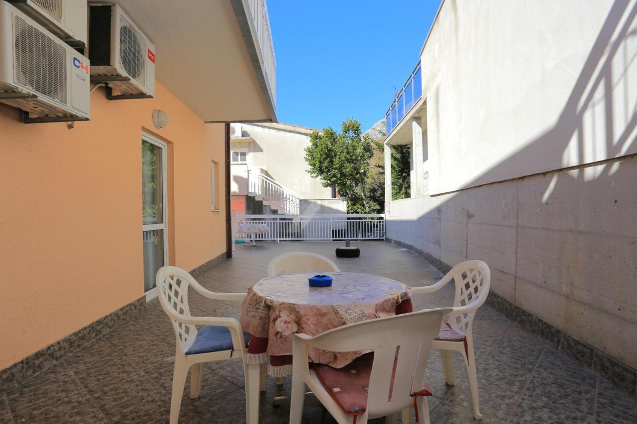 Apartments With A Parking Space Stanici, Omis - 2818 Tice Exterior photo